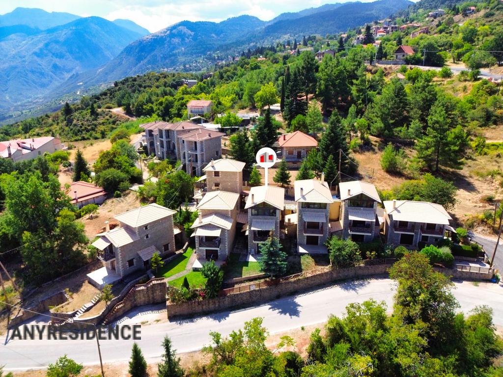 Townhome in Xilokastro, photo #2, listing #2479673