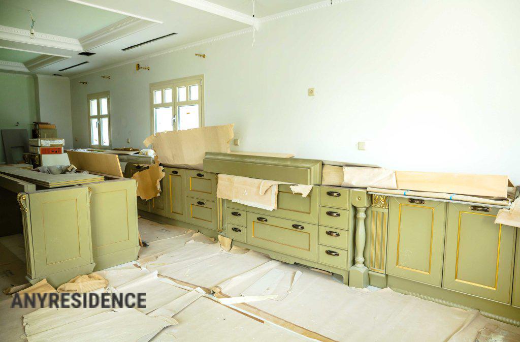 Villa in Panorama, photo #4, listing #2097119