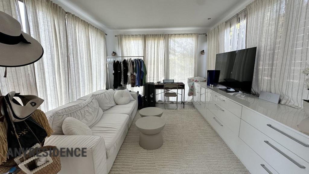 Townhome in Sani, photo #5, listing #2550295