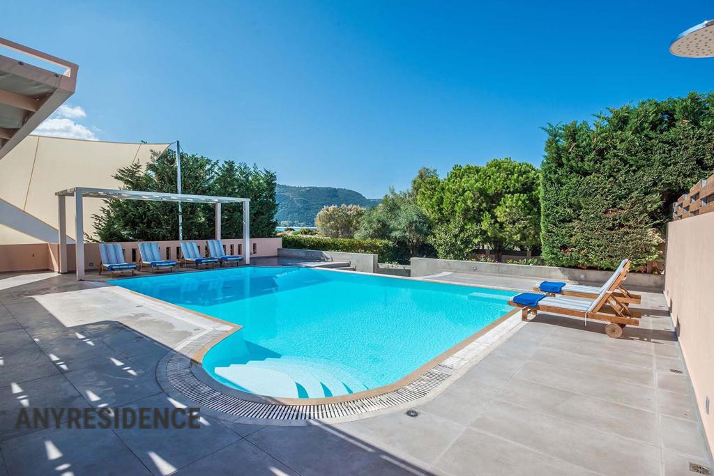 5 room villa in Lefkas, photo #3, listing #2545148