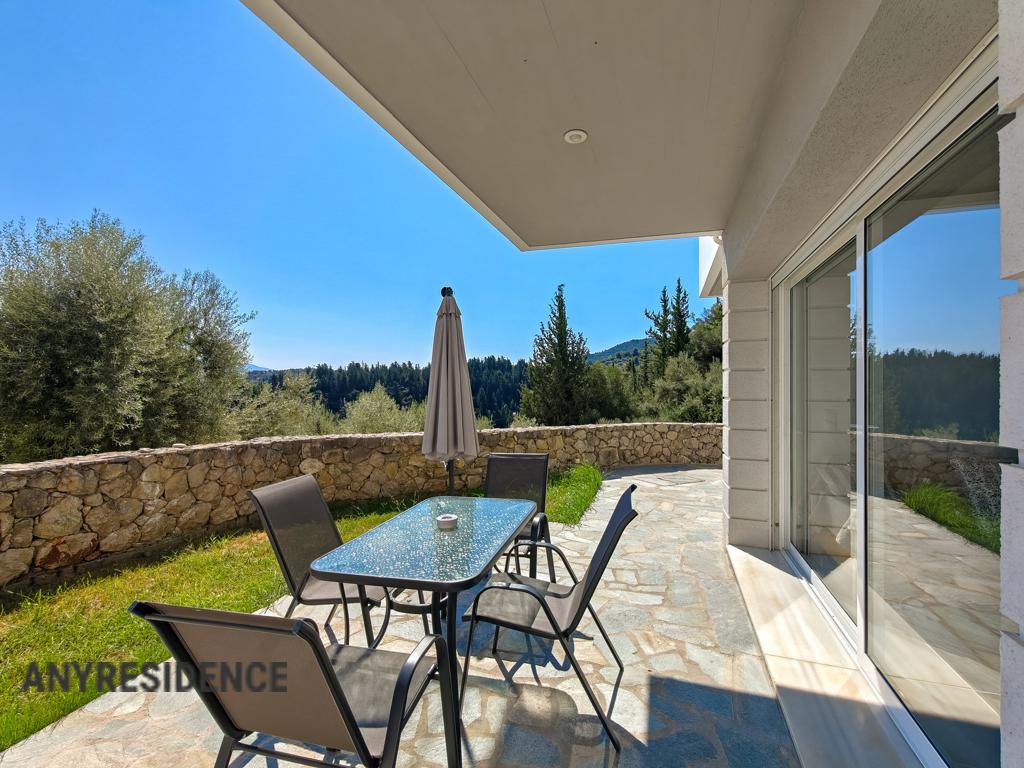 Townhome in Lefkas, photo #4, listing #2555780