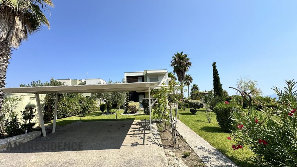 Villa in Pefkochori, photo #6, listing #2478796