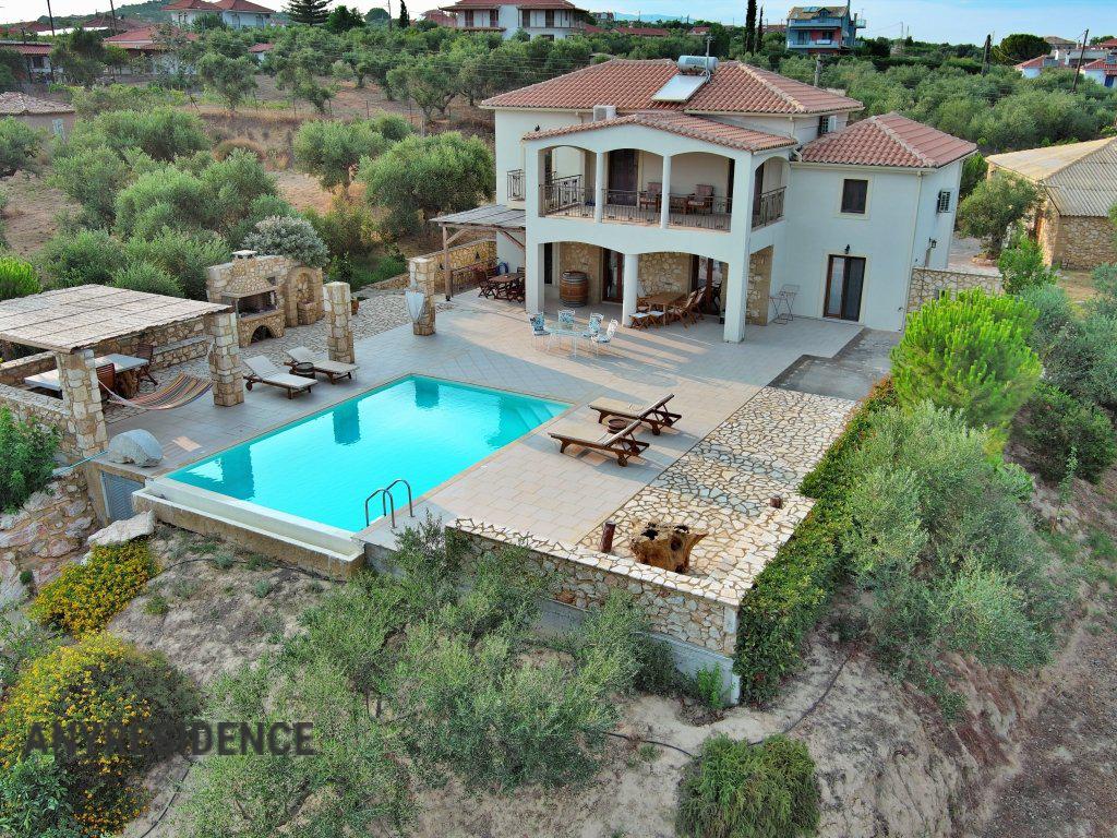 9 room villa in Peloponnese, photo #1, listing #2055155