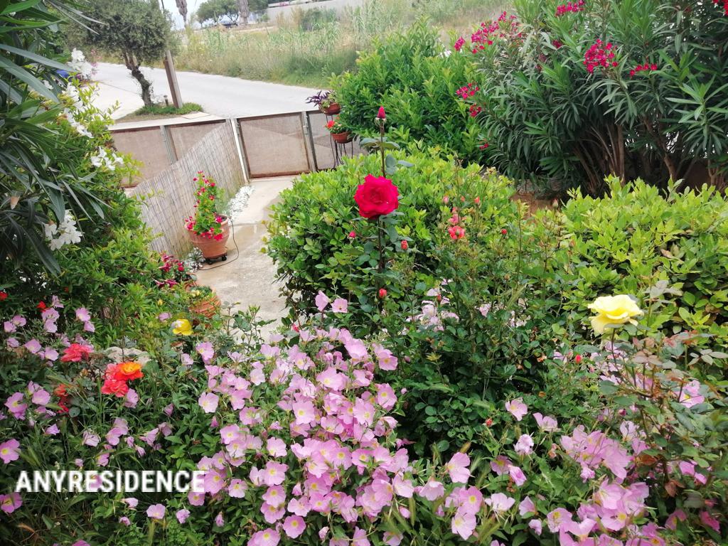 Townhome in Maleme, photo #8, listing #2467353