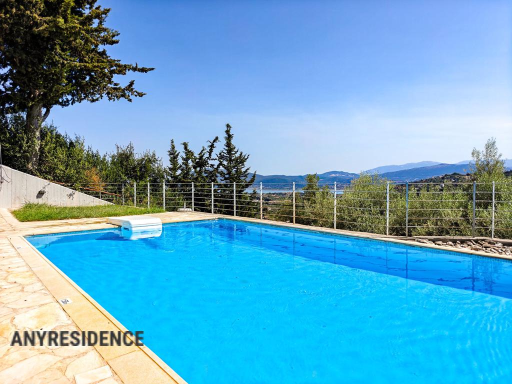 Townhome in Lefkas, photo #5, listing #2555780