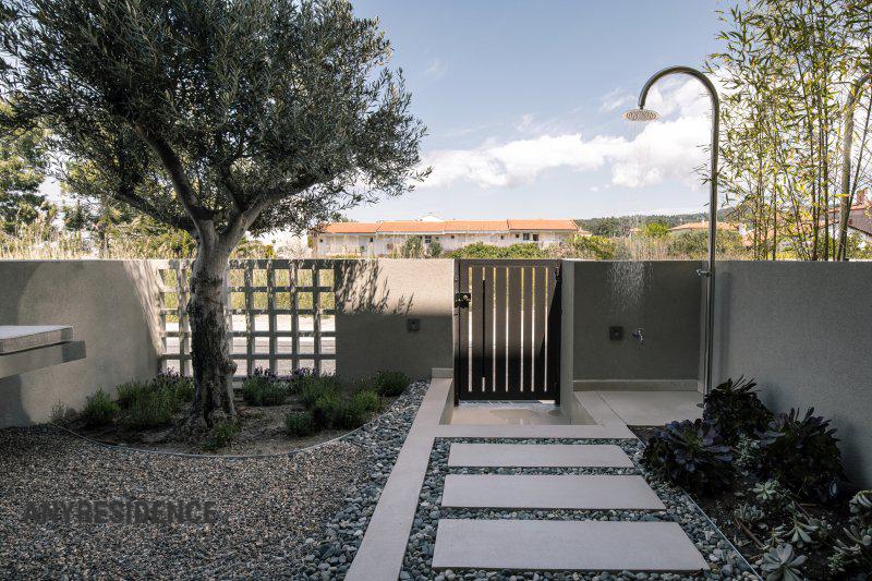 Townhome in Paradisos, photo #4, listing #2328128