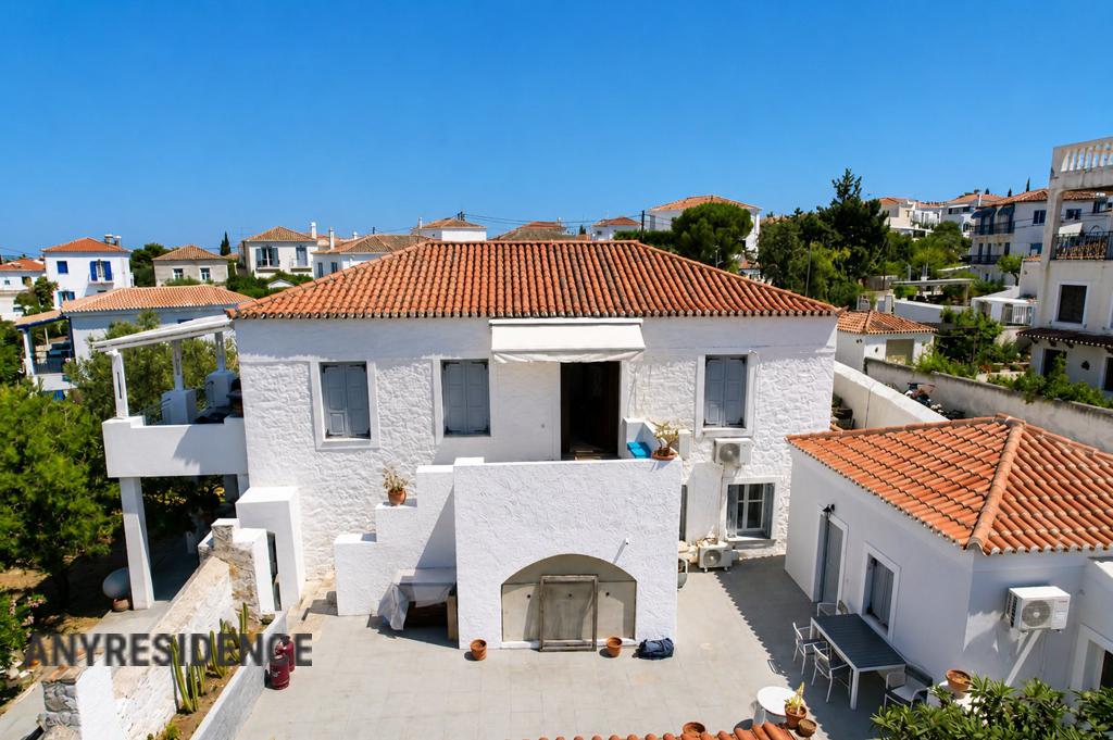 Townhome in Spetses, photo #2, listing #2541516