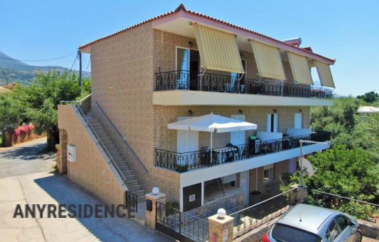 8 room hotel in Peloponnese