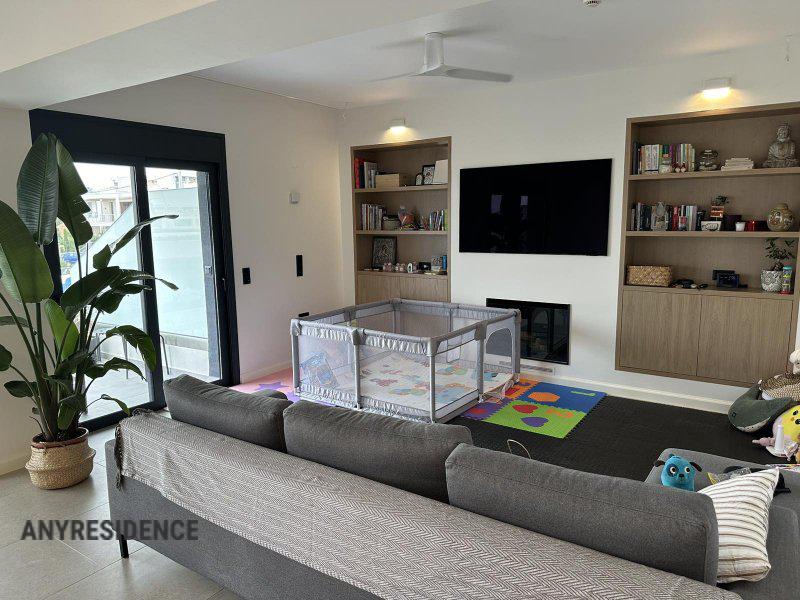 Townhome in Thermi, photo #4, listing #2392581