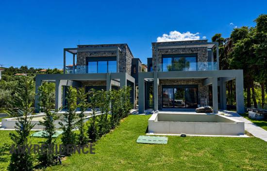 Villa in Polychrono