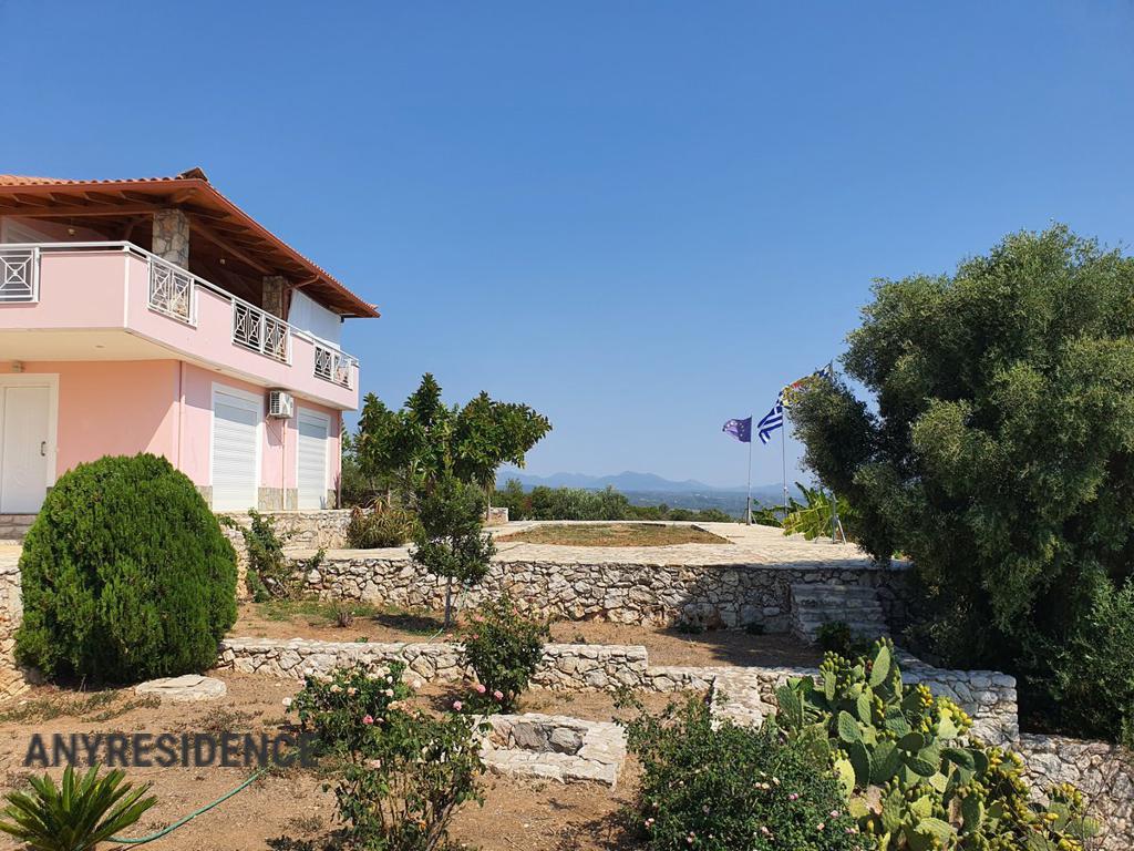 8 room villa in Peloponnese, photo #2, listing #1893860
