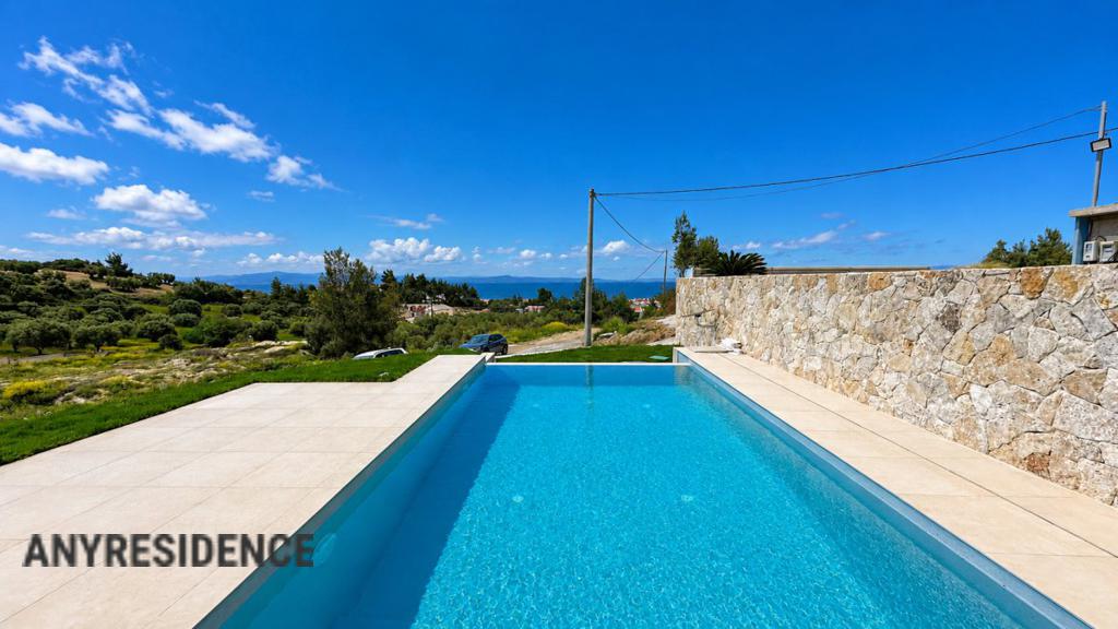 Townhome in Chaniotis, photo #2, listing #2532805