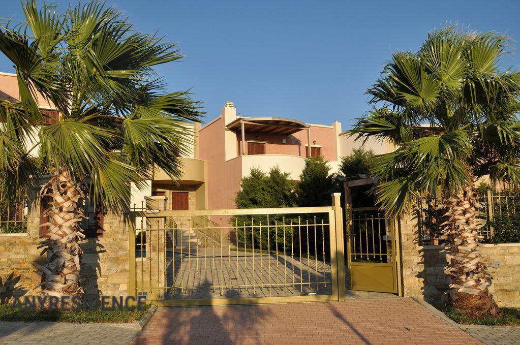 Apartment in Crete, photo #1, listing #2284514