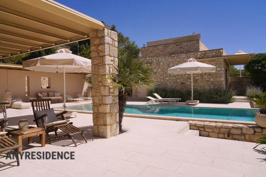 Villa in Peloponnese, photo #3, listing #2334596