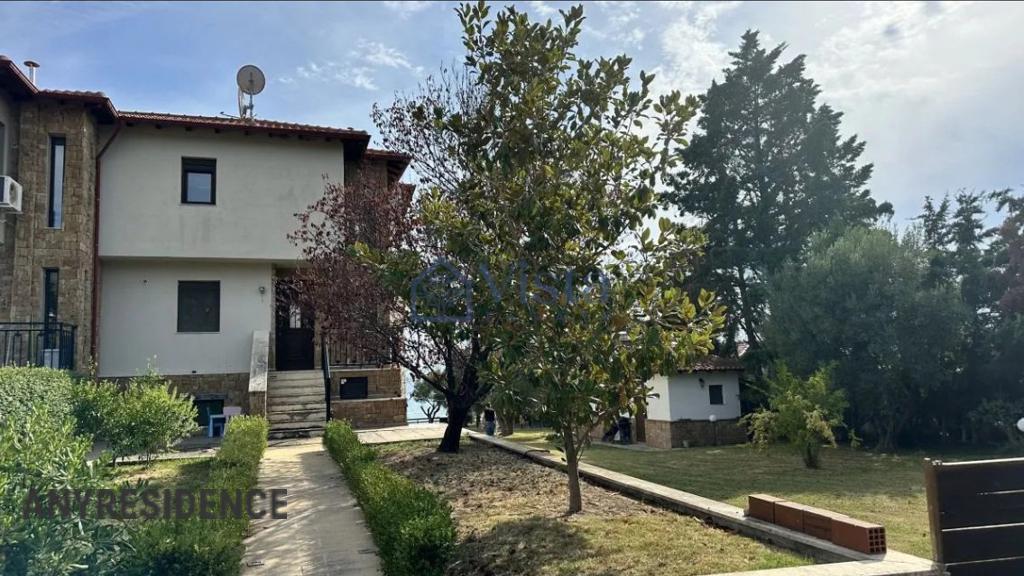5 room terraced house in Nea Skioni, photo #2, listing #2510607