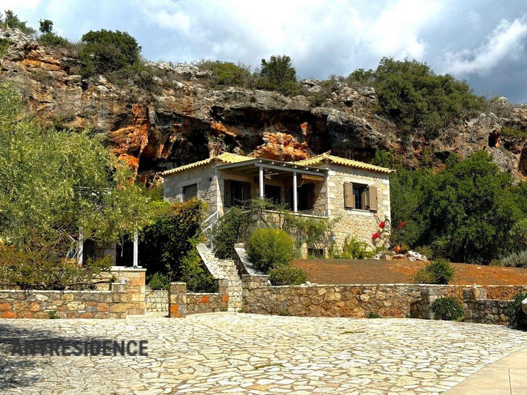 Detached house in Kardamyli, photo #3, listing #2419676