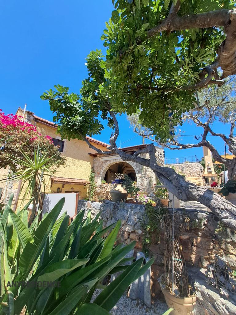 Townhome in Paleloni, photo #4, listing #2462756