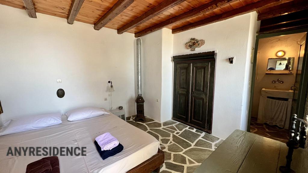 4 room chalet in Cyclades, photo #2, listing #2489216