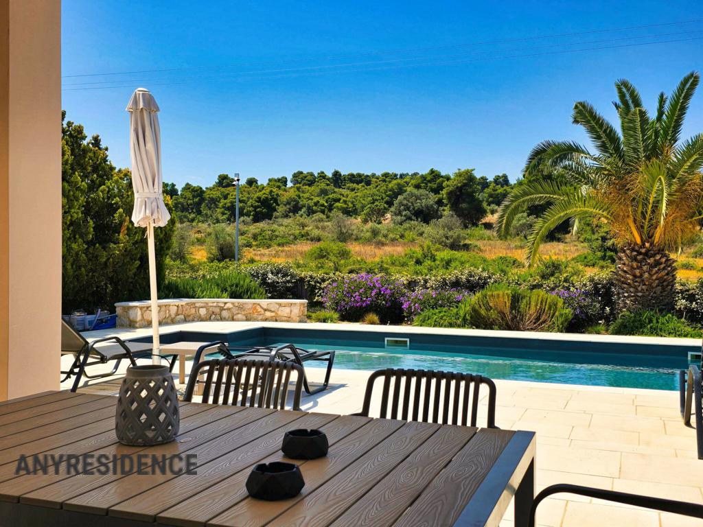 Villa in Porto Cheli, photo #5, listing #2464788
