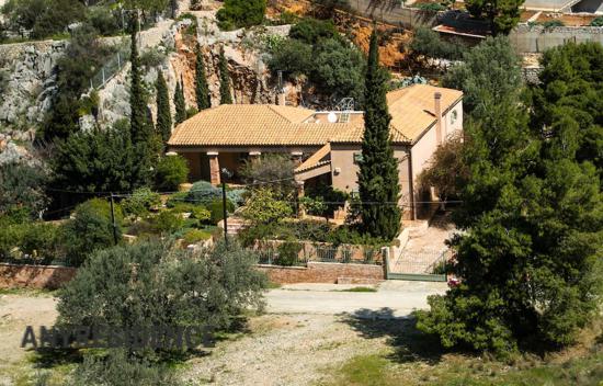 5 room villa in Korinthos