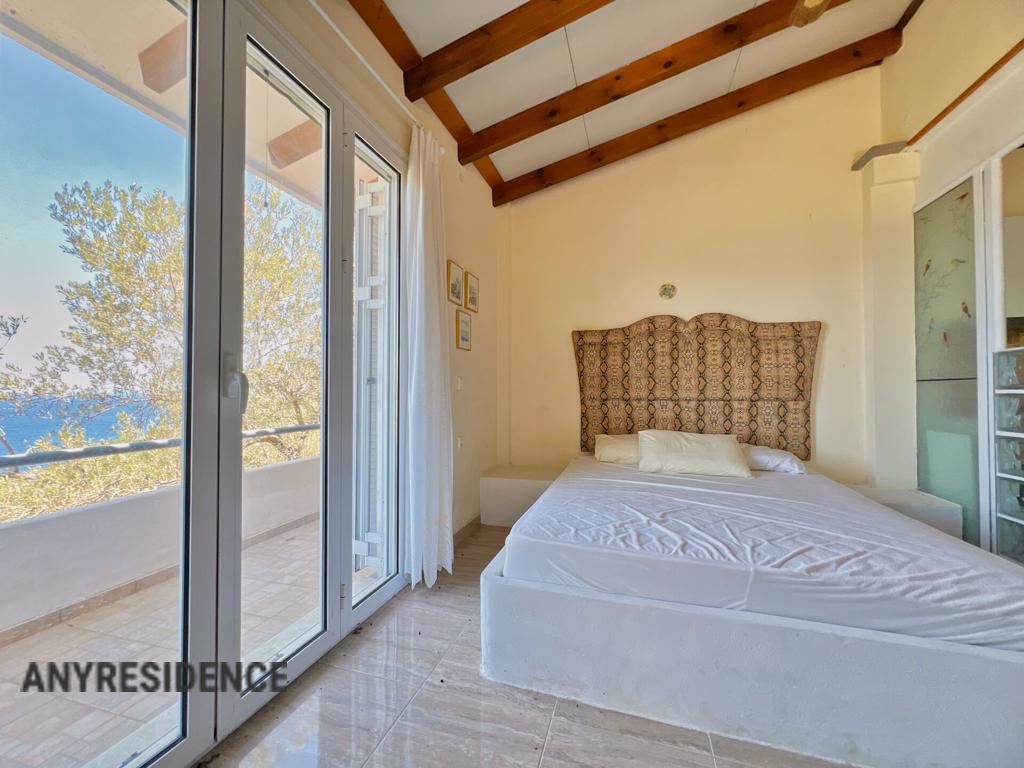 Villa in Galatas, photo #9, listing #2522735