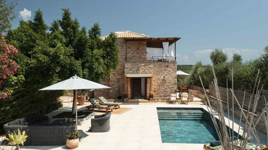 7 room villa in Peloponnese, photo #3, listing #2342931