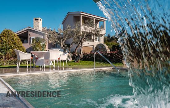 12 room villa in Nafplio