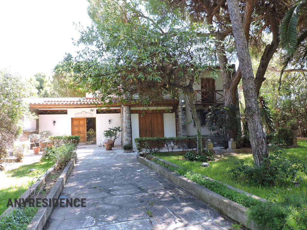 Villa in Nea Makri, photo #1, listing #1994767