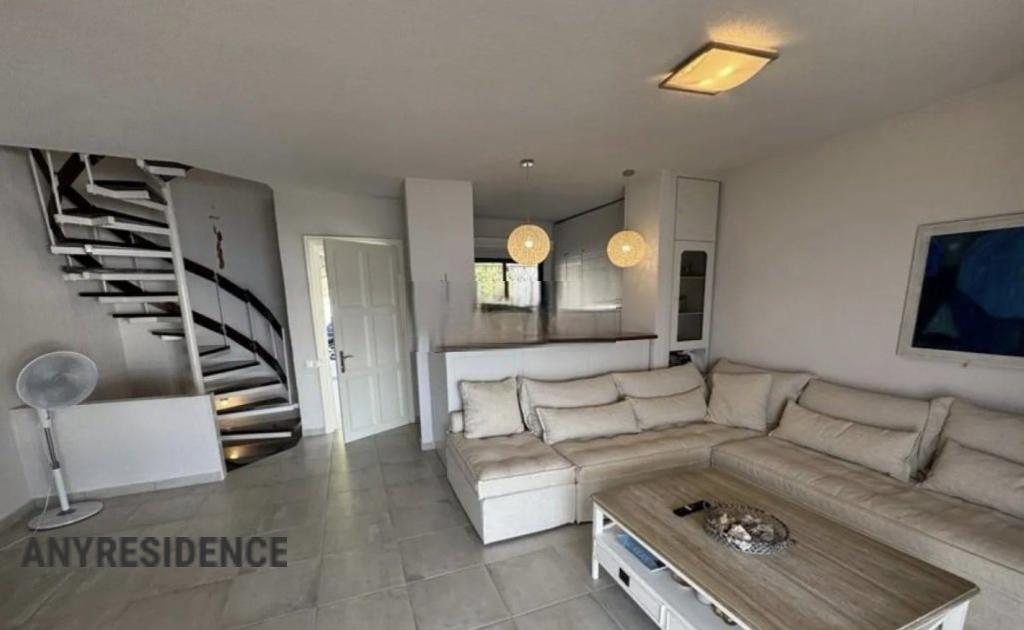 5 room townhome in Kassandreia, photo #2, listing #2510612