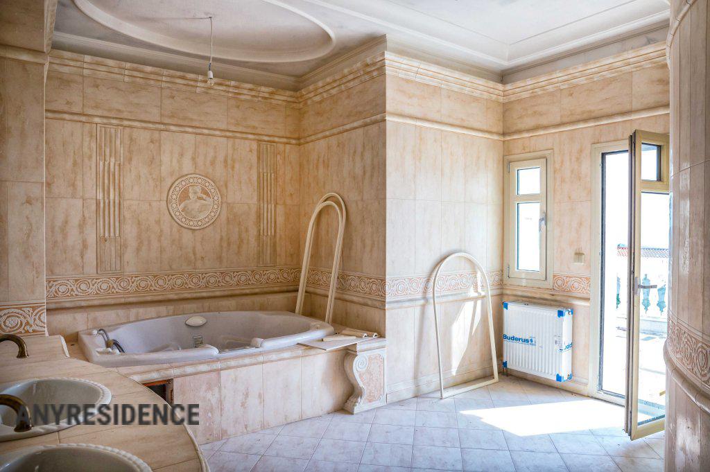 Villa in Panorama, photo #6, listing #2097119