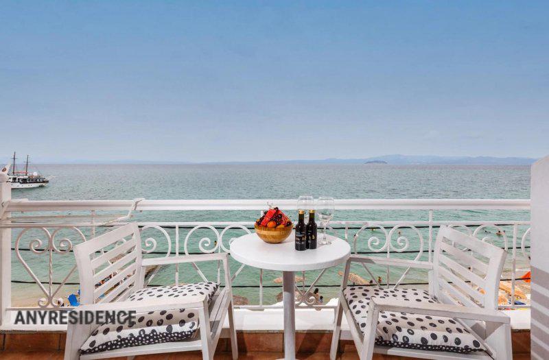 Hotel in Pefkochori, photo #9, listing #2416027
