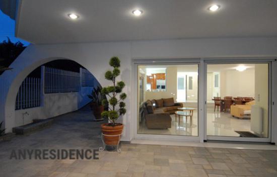 Villa in Nea Iraklitsa