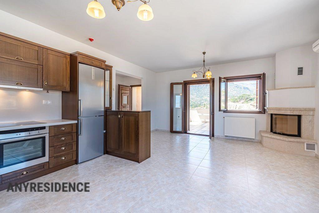 2 room apartment in Crete, photo #2, listing #2284414