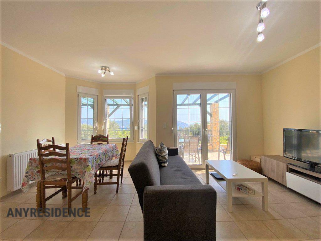 4 room villa in Galatas, photo #7, listing #2303553