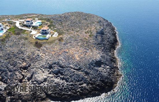 Investment land in Akrotiri