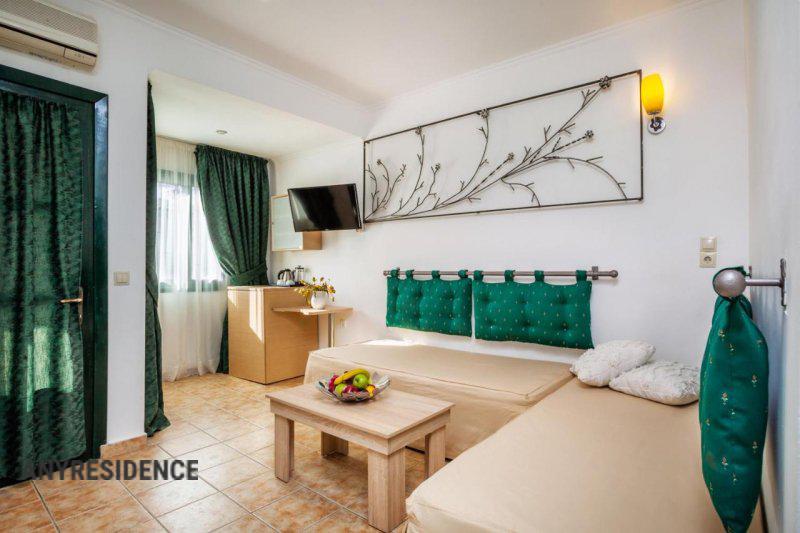 Hotel in Pefkochori, photo #8, listing #2373212