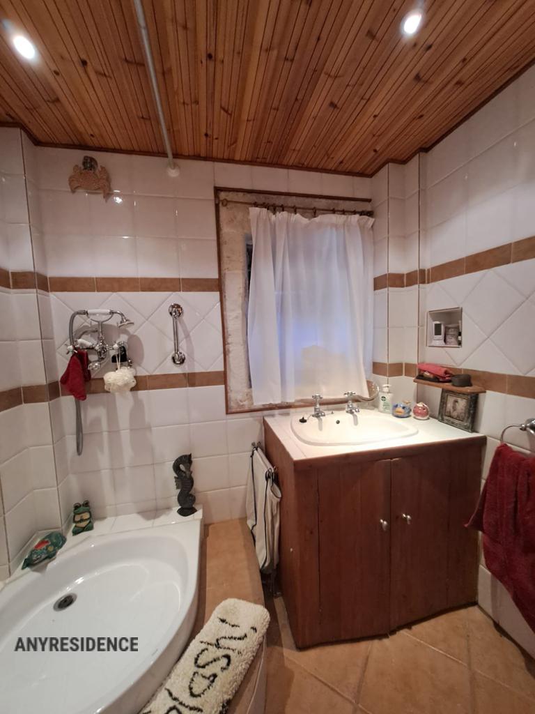 Townhome in Paleloni, photo #3, listing #2462756
