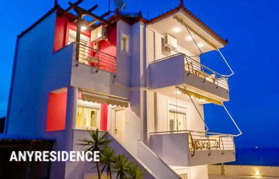 Detached house in Korinthos