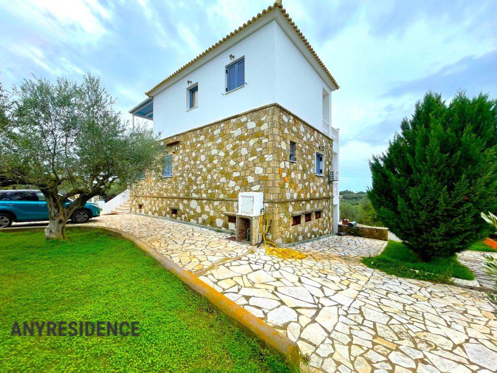 12 room villa in Peloponnese, photo #5, listing #2334052