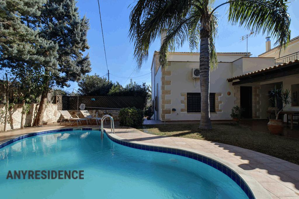 Townhome in Kolymvari, photo #2, listing #2423237