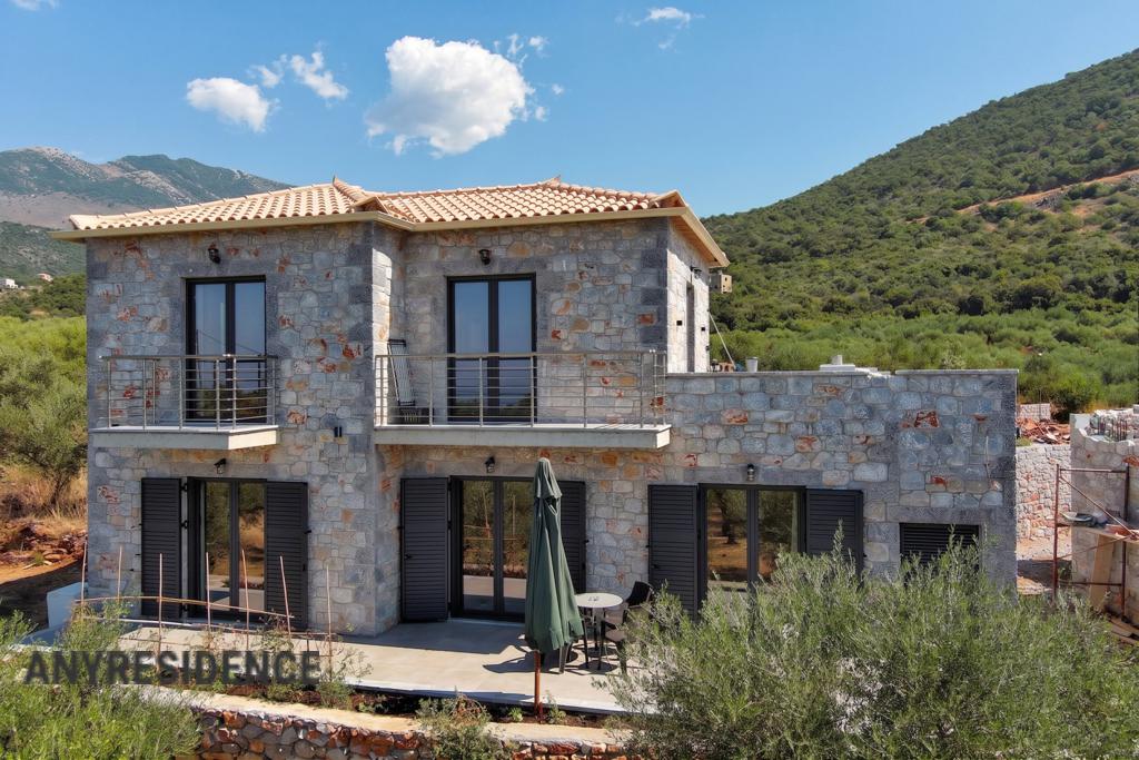 Townhome in Messenia, photo #1, listing #2550938