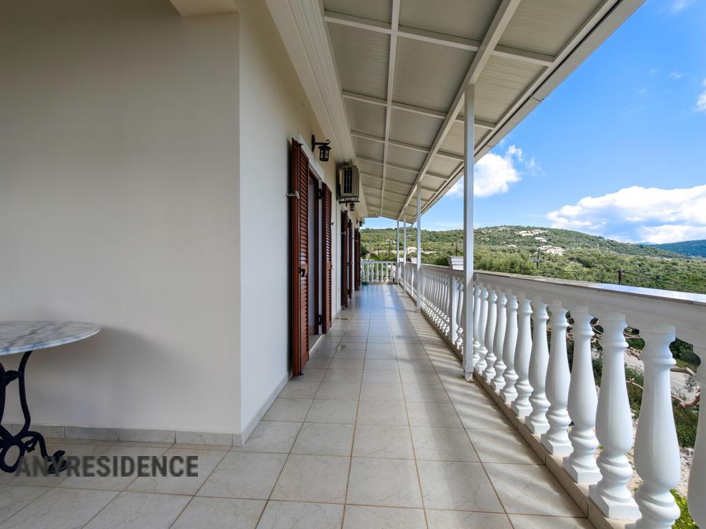 Townhome in Lefkas, photo #8, listing #2534343