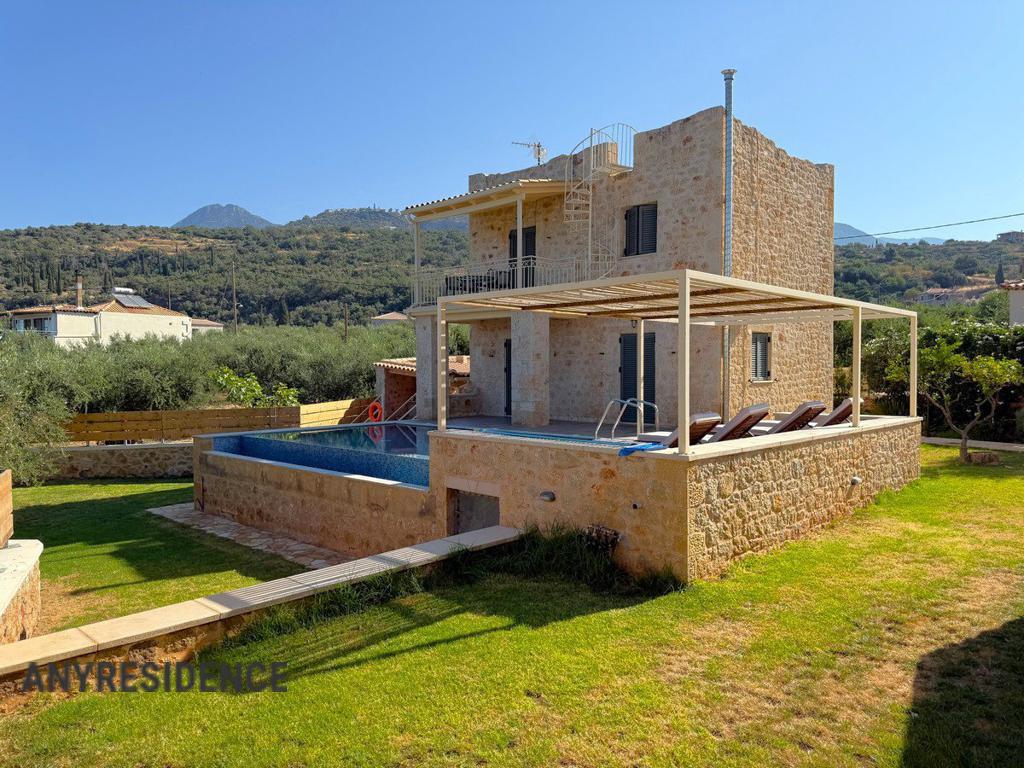 Townhome in Messenia, photo #2, listing #2463672