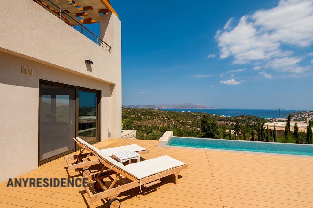 Villa in Chania, photo #2, listing #2147593