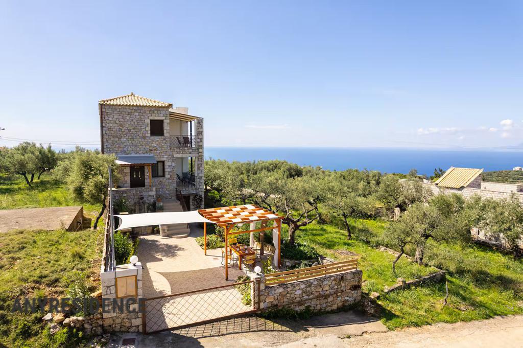 Townhome in Peloponnese, photo #1, listing #2511146
