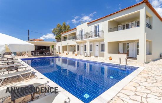 12 room hotel in Peloponnese