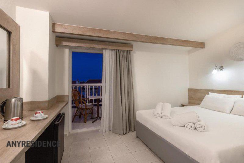 Hotel in Polychrono, photo #5, listing #2097129