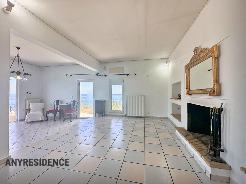 Townhome in Galatas, photo #10, listing #2533804