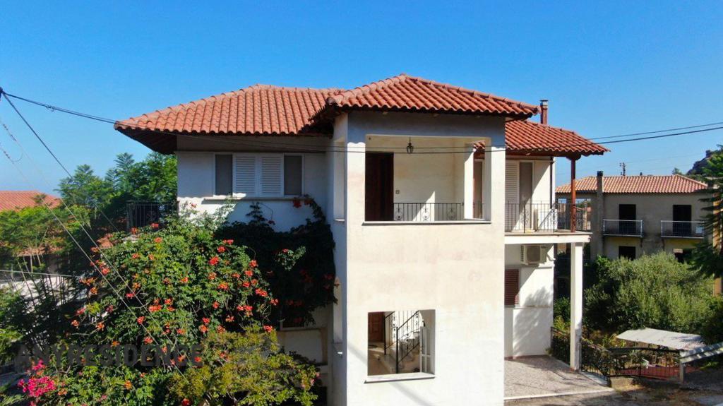 Apartment in Kyparissia, photo #2, listing #2505908