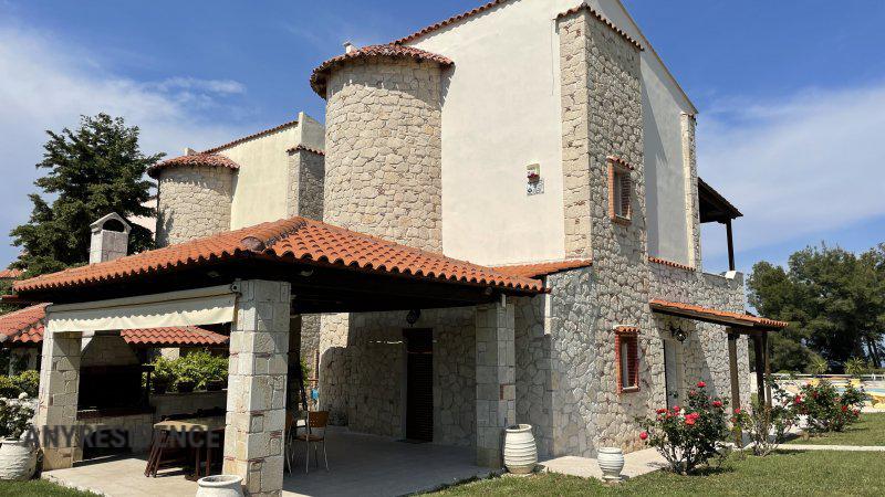 Townhome in Afytos, photo #10, listing #2101617